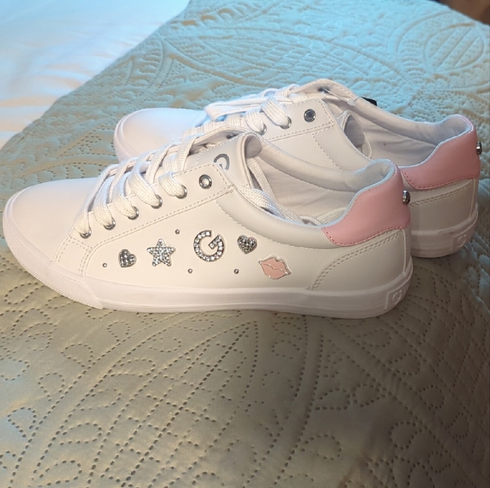 GBG Los Angeles White Leather Sneakers with Pink/Silver Accents NWT